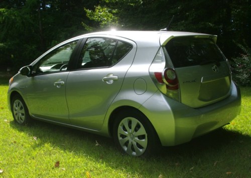 Prius_c_c